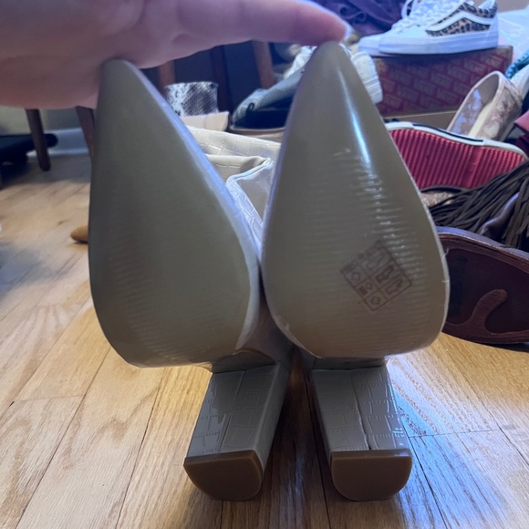 Women’s Tall Snakeskin boots - Picture 4 of 4